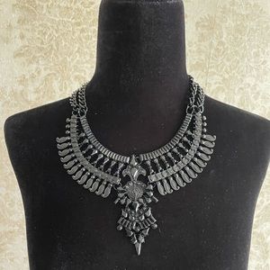 BNWT boho style statement necklace